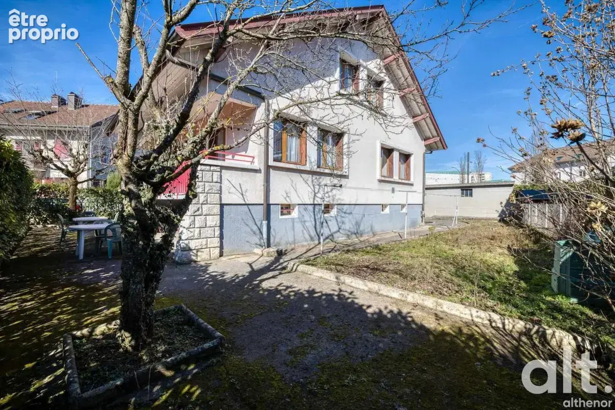Maison à Annecy centre – 5 chambres - photo 12