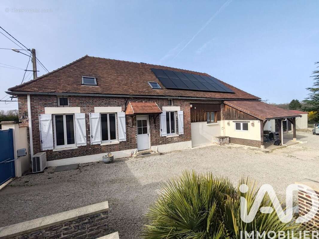 Maison 185 m² à Chessy-Les-Pres  - photo 2