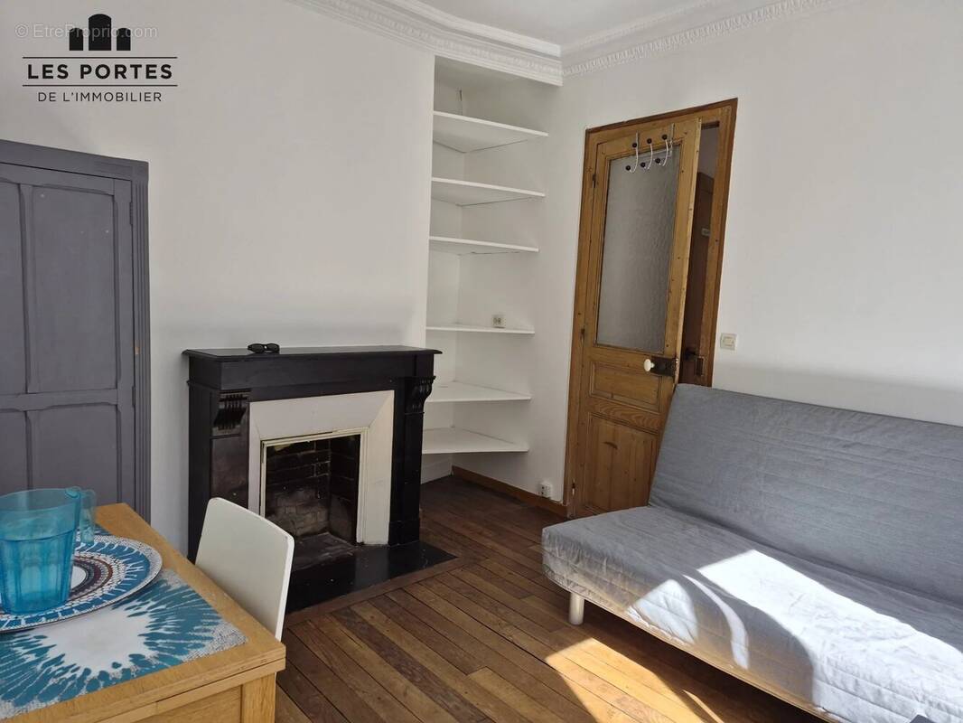 Appartement à PARIS-14E