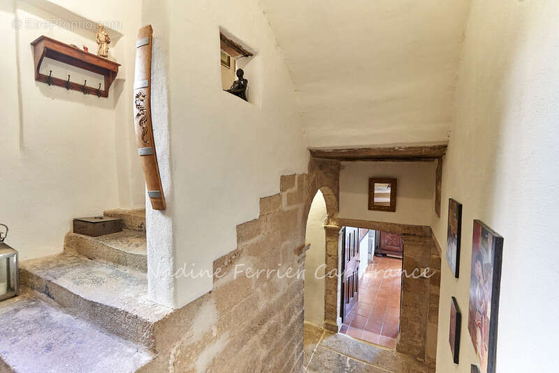 Maison à JOUQUES