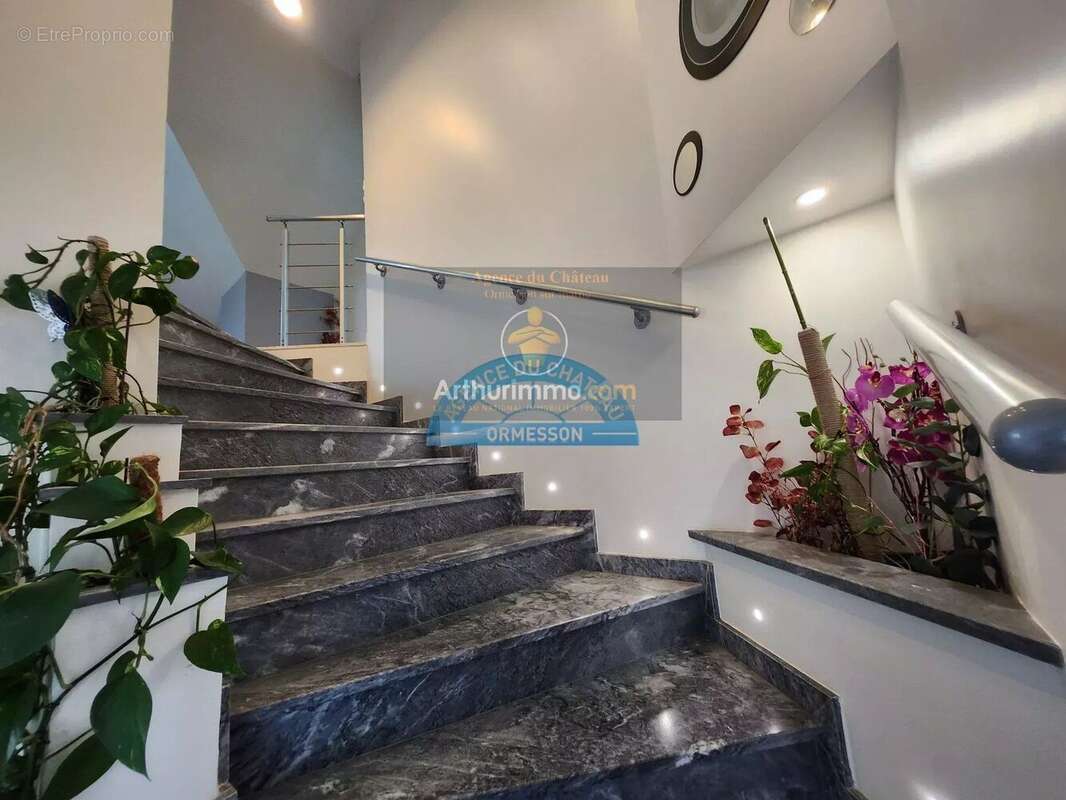 Maison à LE PLESSIS-TREVISE