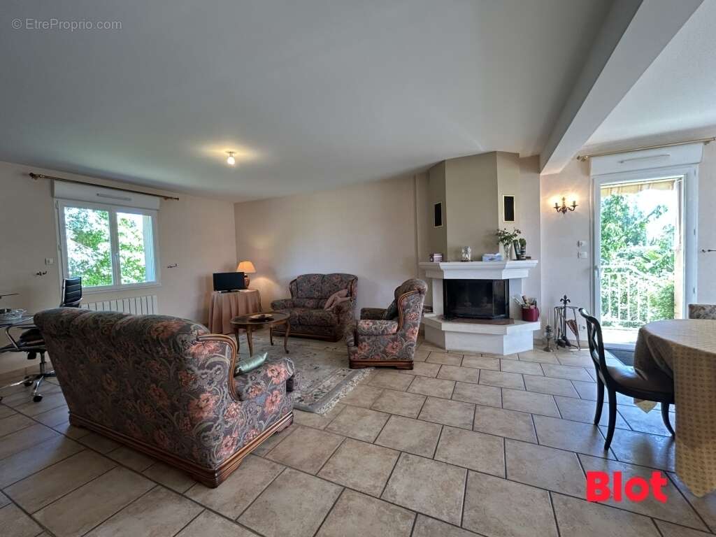 Maison à SAINT-COULOMB