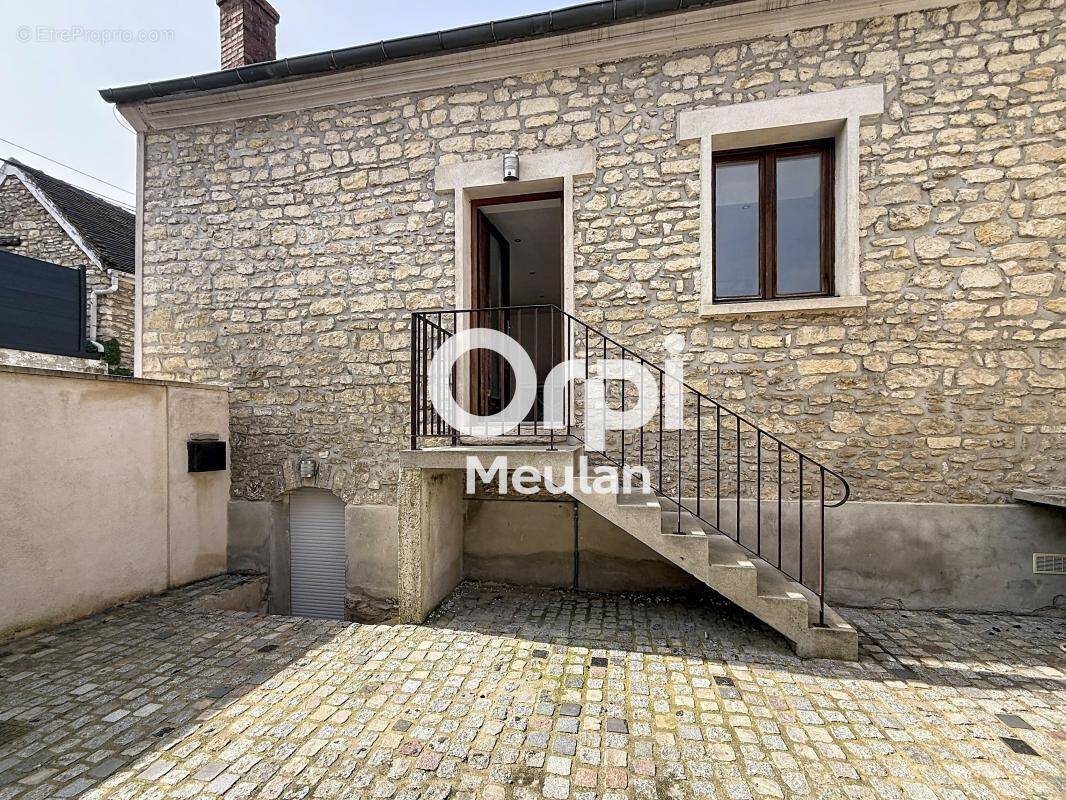 Maison à AUBERGENVILLE