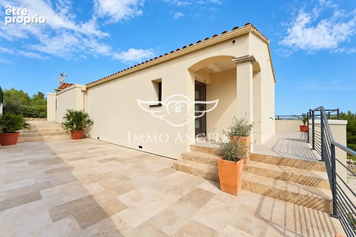 Maison 5 pièces 136 m² à vendre à Aramon (30390) - photo 4
