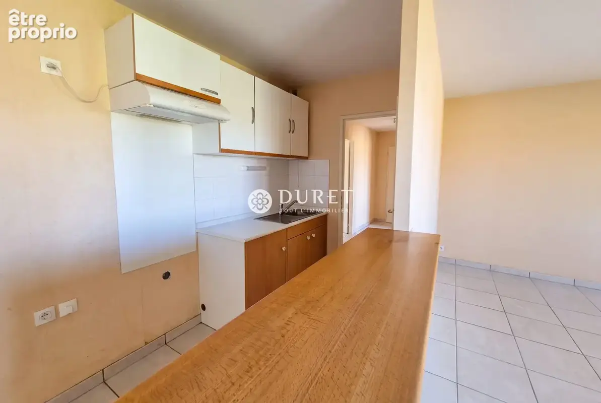 Appartement 81 m² à La Roche-Sur-Yon  - photo 2