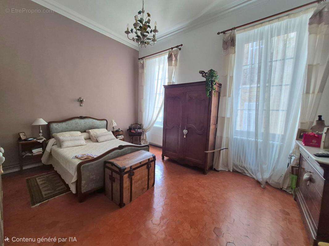 Appartement à MARSEILLE-6E