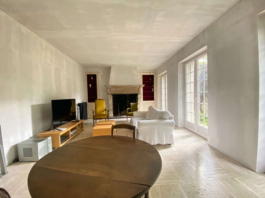 Maison à COULOMMIERS