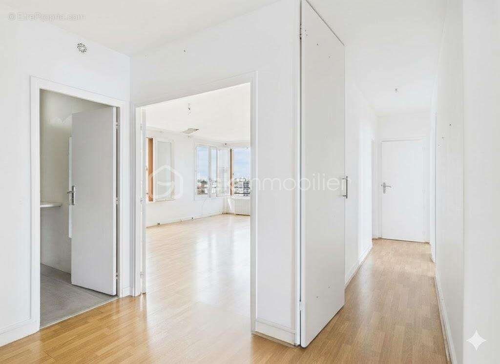 Appartement à AUBERVILLIERS