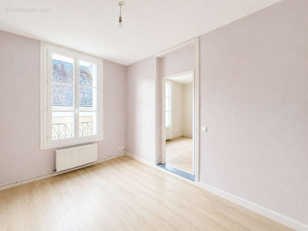 Appartement à BLERE