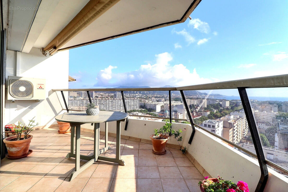 Appartement à MARSEILLE-8E