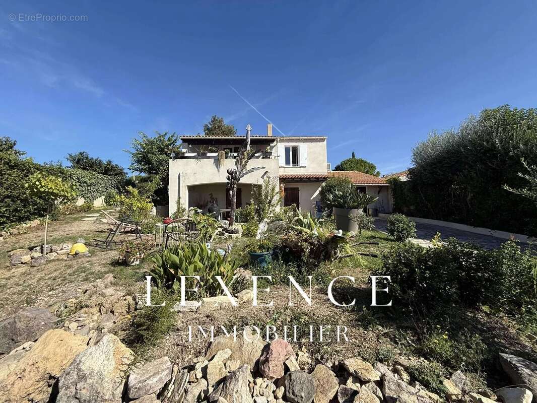 Appartement à LA FARE-LES-OLIVIERS