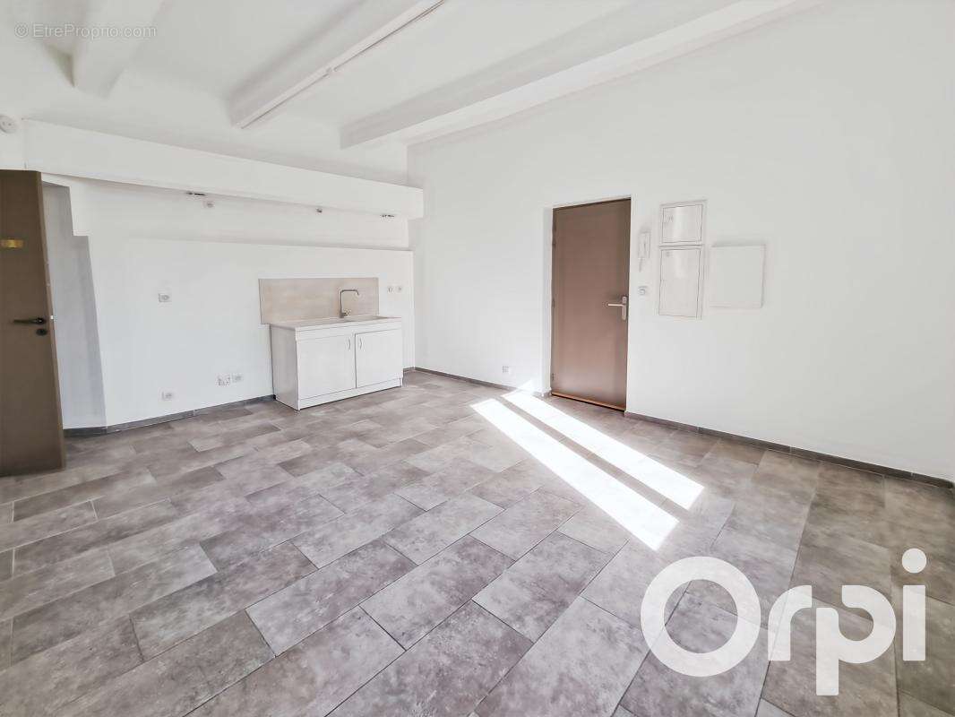 Appartement à PONT-SAINT-ESPRIT