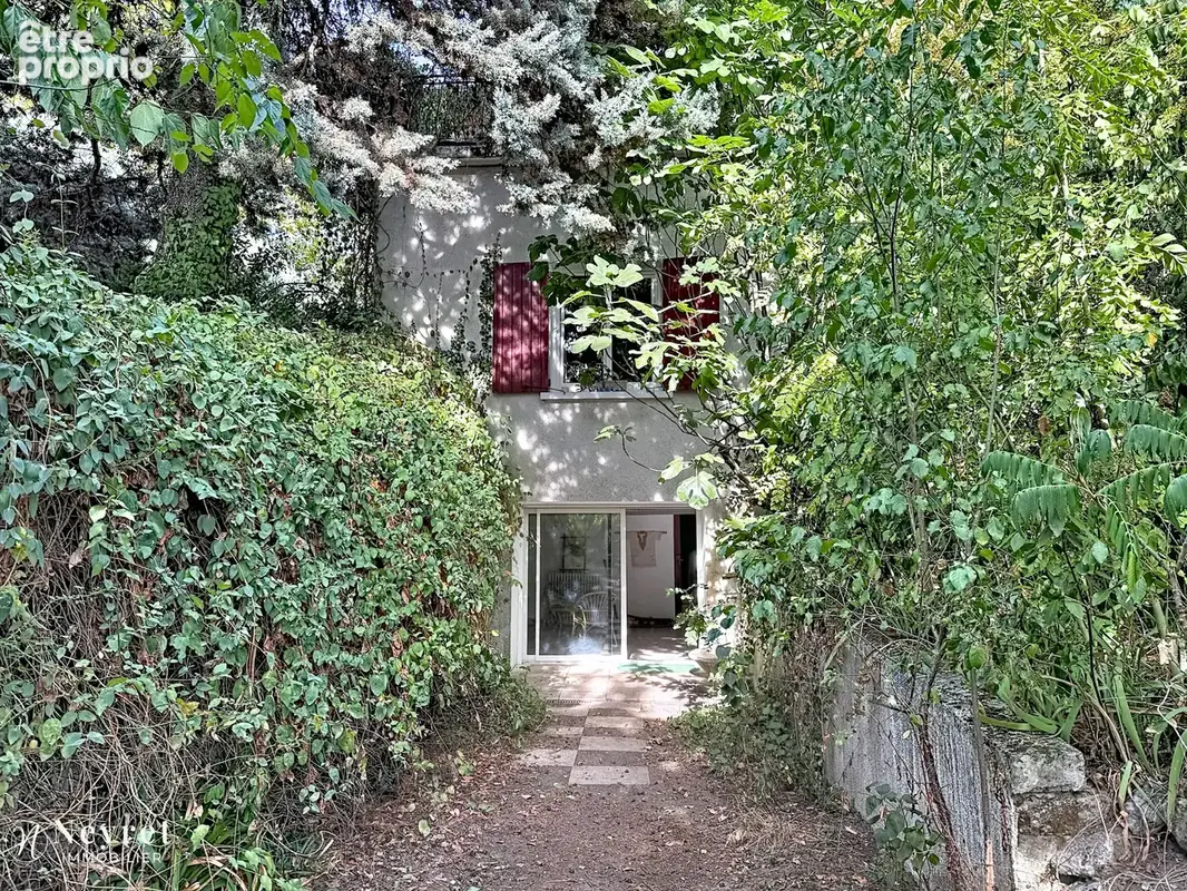 Oullins centre, belle propriété de charme avec annexe de 100m2 - photo 21