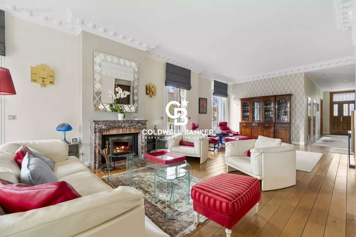 Maison à LE VESINET