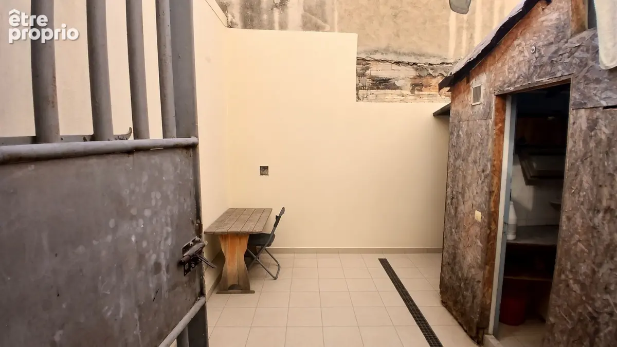 Commerce 63 m² à vendre à Marseille-3e (13003) - photo 4