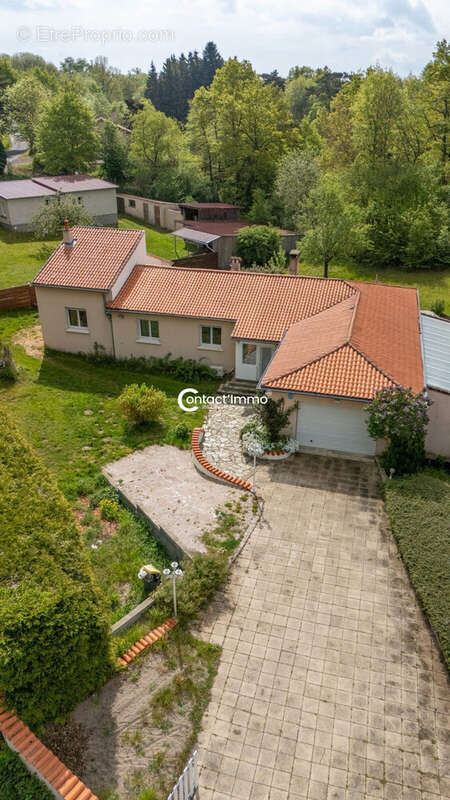 Maison à AYDAT