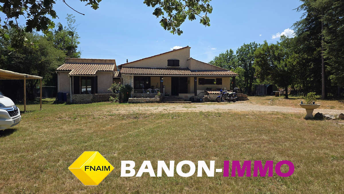Maison familiale de 140 m2 sur grand terrain clos   Saint-Christol - photo 2