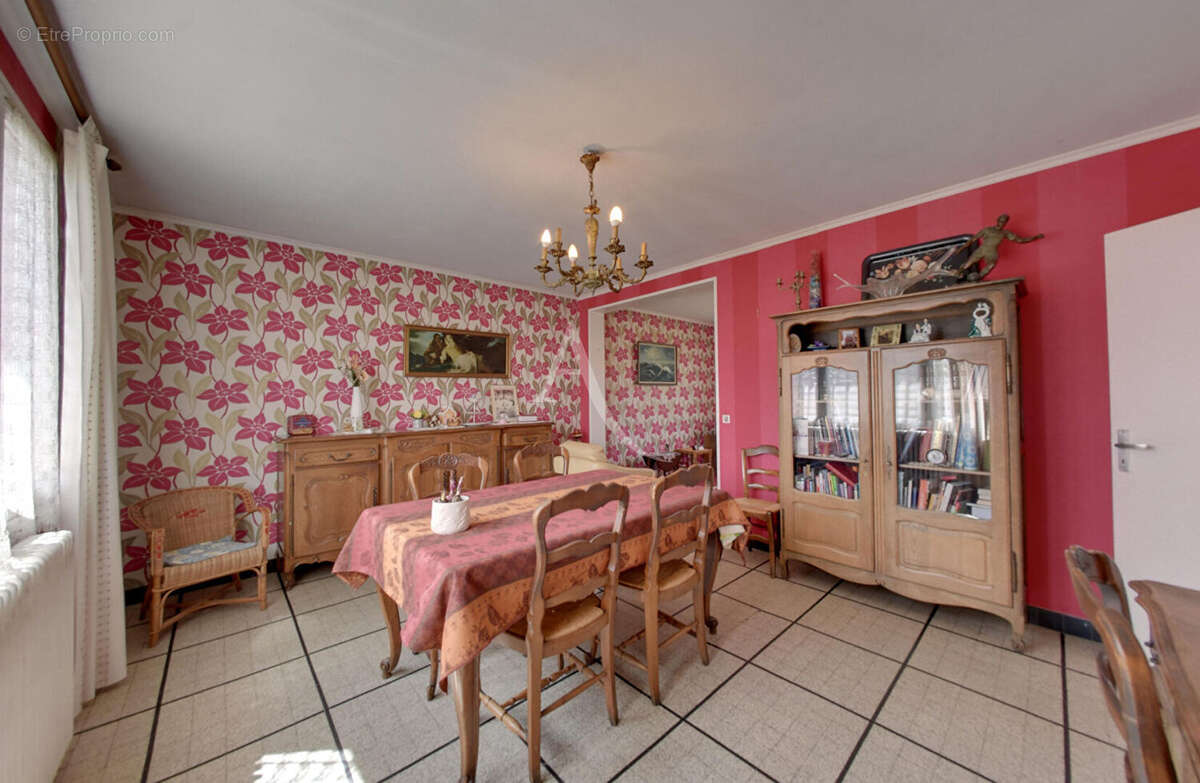 Maison familiale avec fort potentiel et grand jardin - photo 4