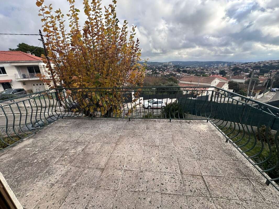 Appartement à LES PENNES-MIRABEAU