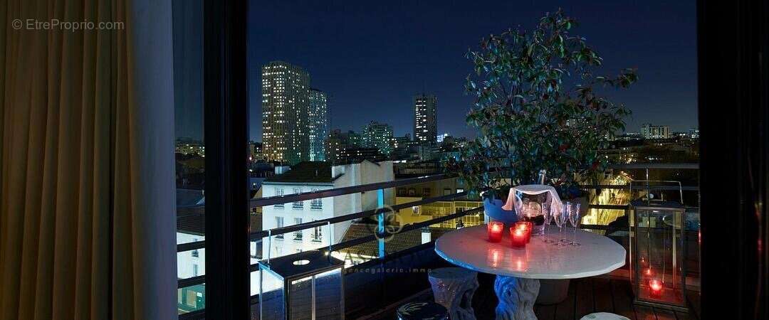 Appartement à PARIS-20E