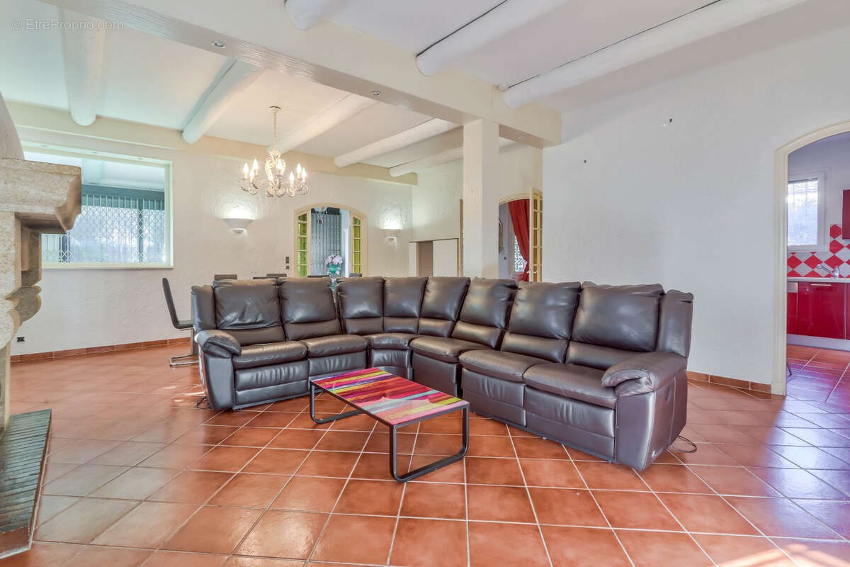 Maison à CAGNES-SUR-MER