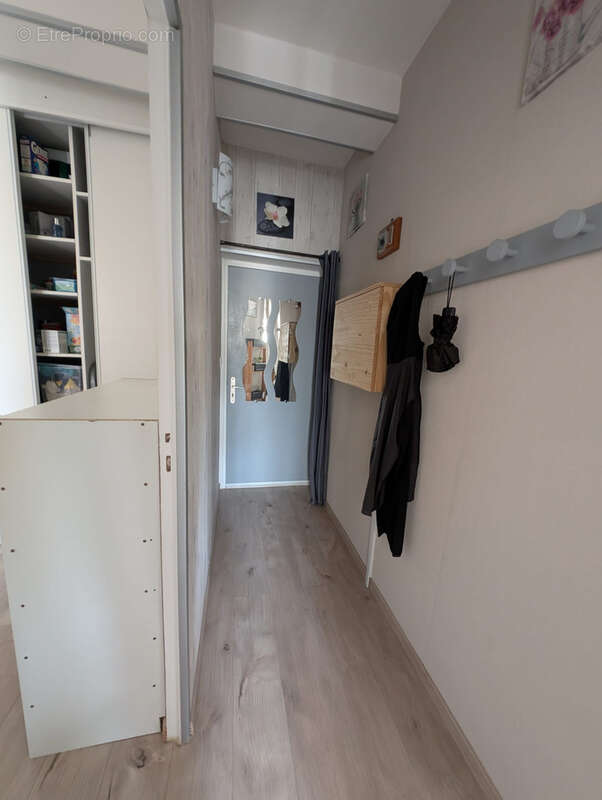 Appartement rénové de 56 m2 centre ville. - photo 7