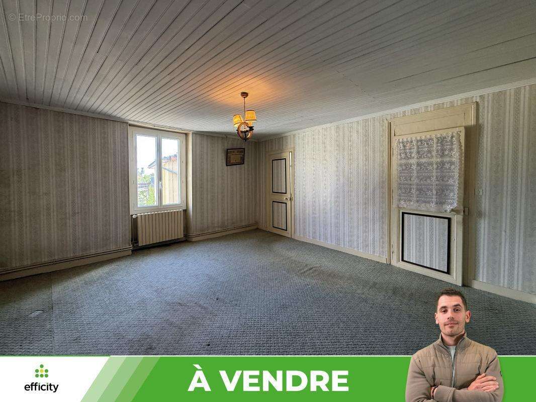 Maison à BIARD
