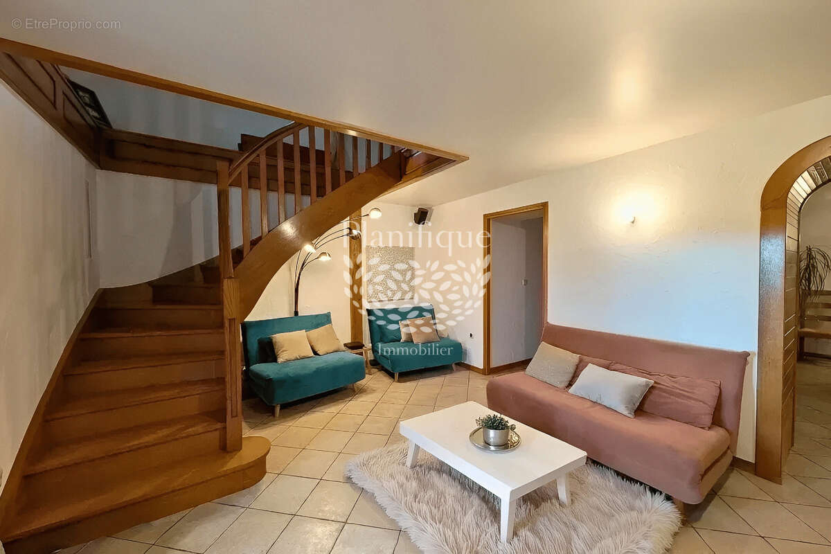 Maison à VIUZ-EN-SALLAZ