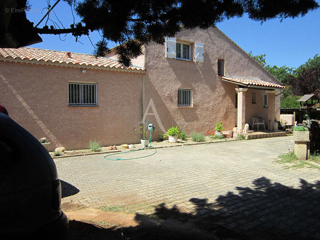 Villa en viager a regusse type 6 de 170 m2 piscine garage - photo 11