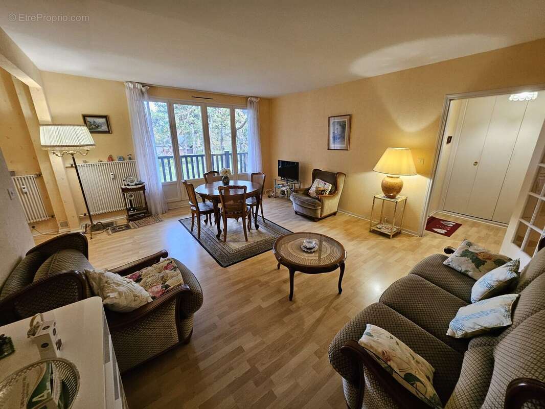 Appartement à TOURGEVILLE