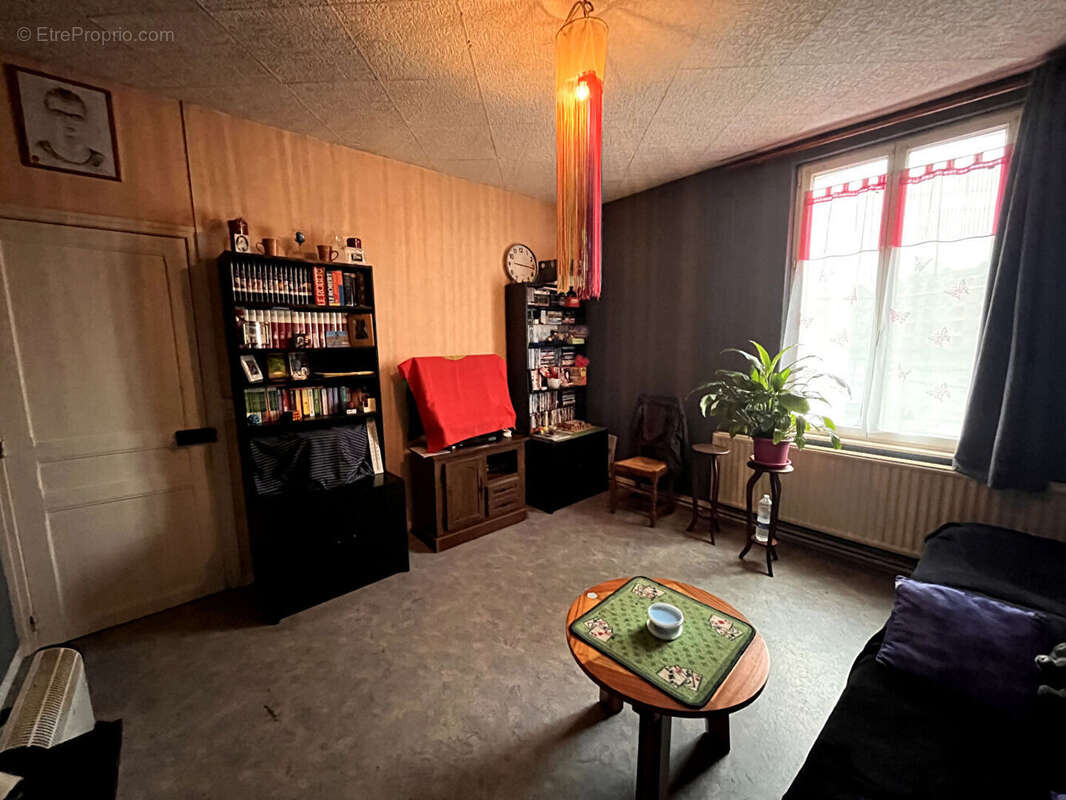 Appartement à GUISE