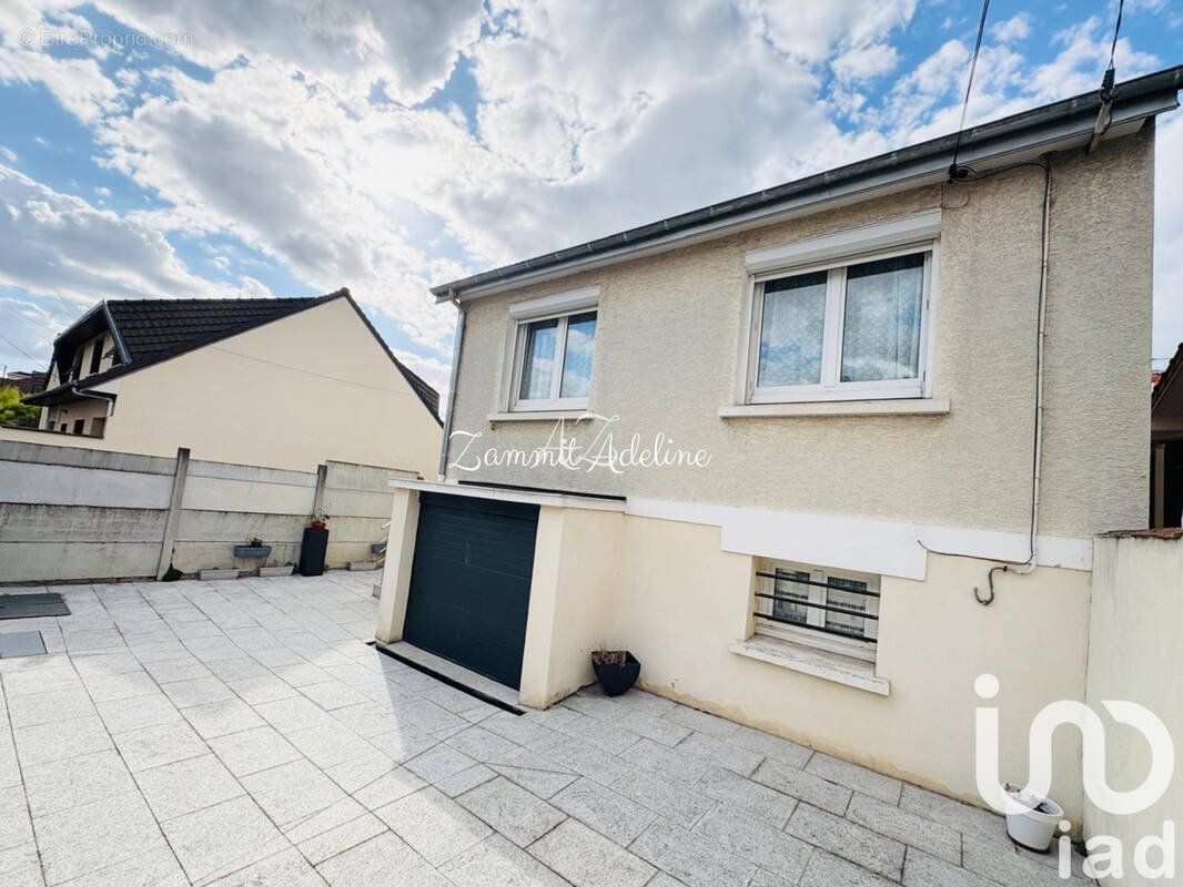 Photo 1 - Maison à LE BLANC-MESNIL