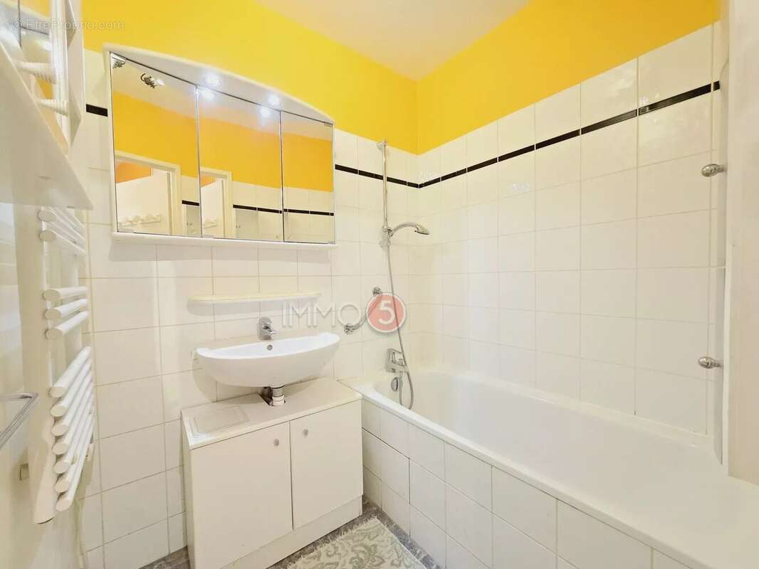 Appartement à LE RAINCY