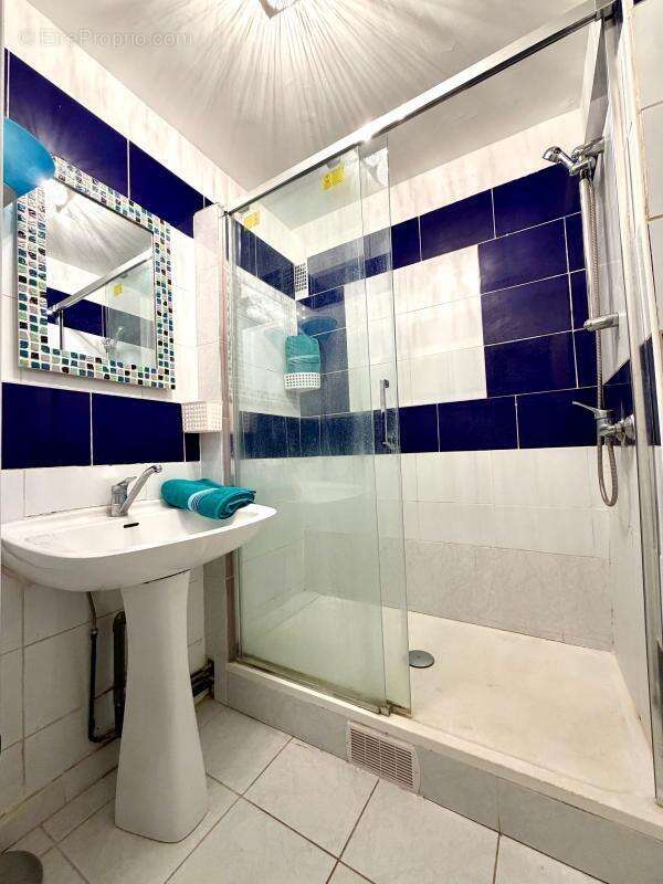 Appartement à PARIS-19E