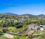 Maison à BORMES-LES-MIMOSAS