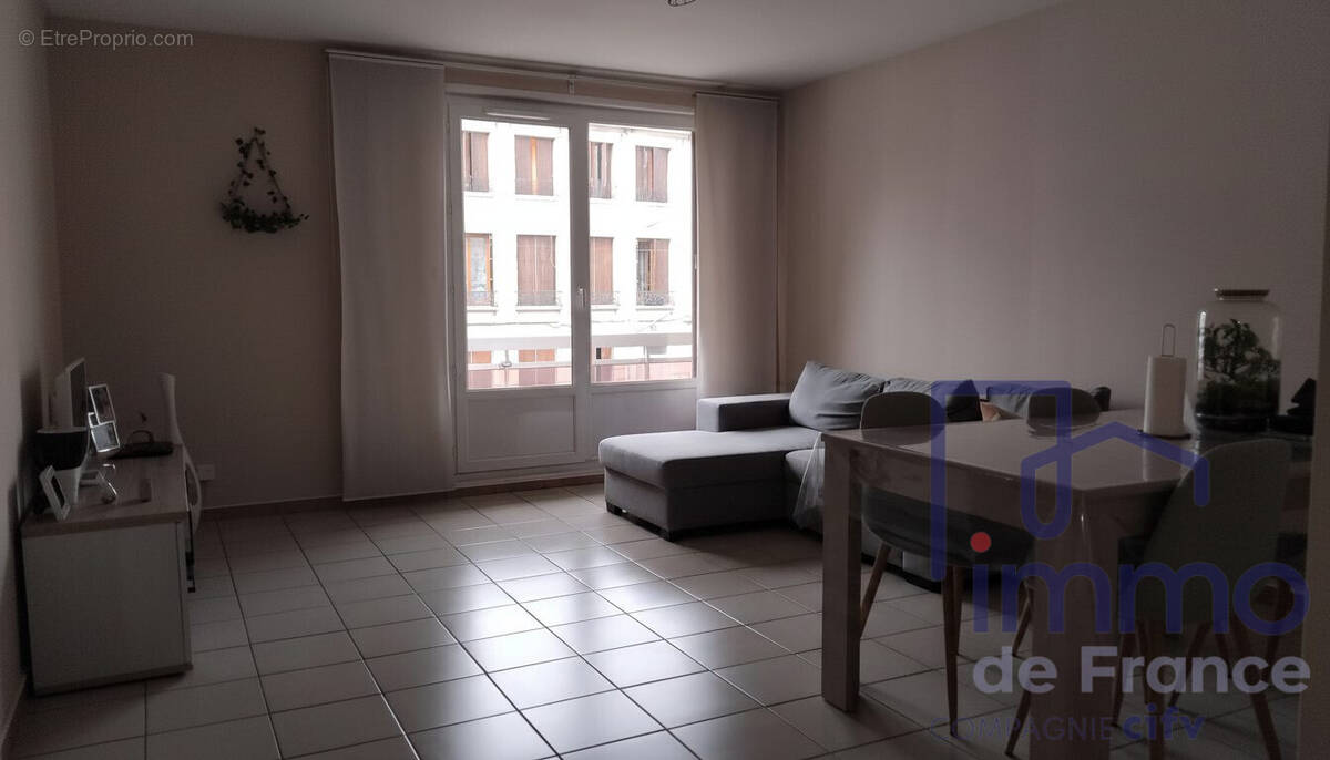 Appartement à SAINT-ETIENNE