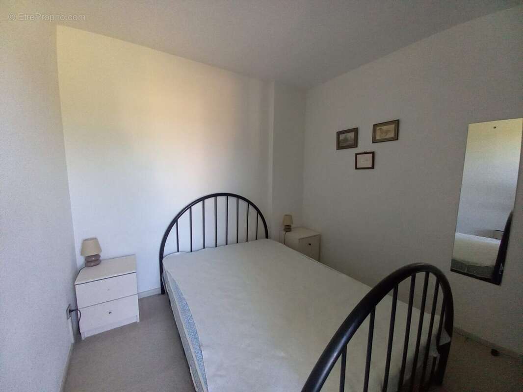 Appartement à CASTELNAUD-DE-GRATECAMBE