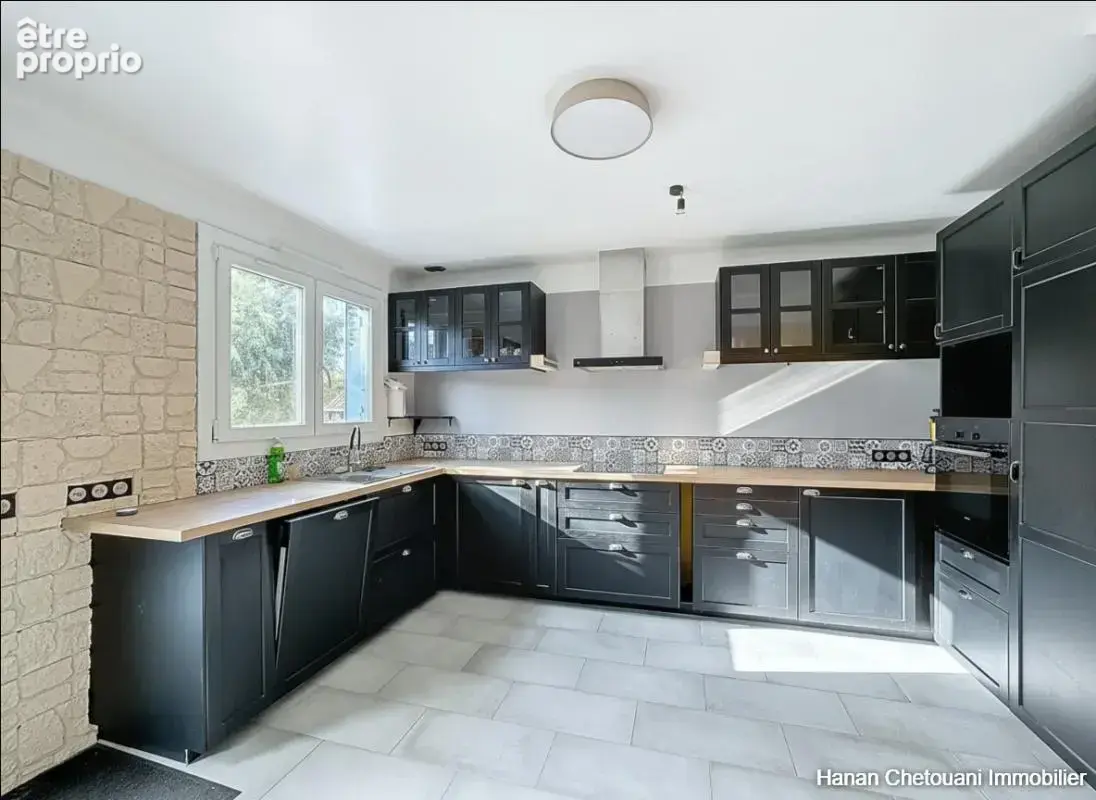 Grande maison indépendante avec dépendance pro et garage haute capacité 3m hauteur - photo 4