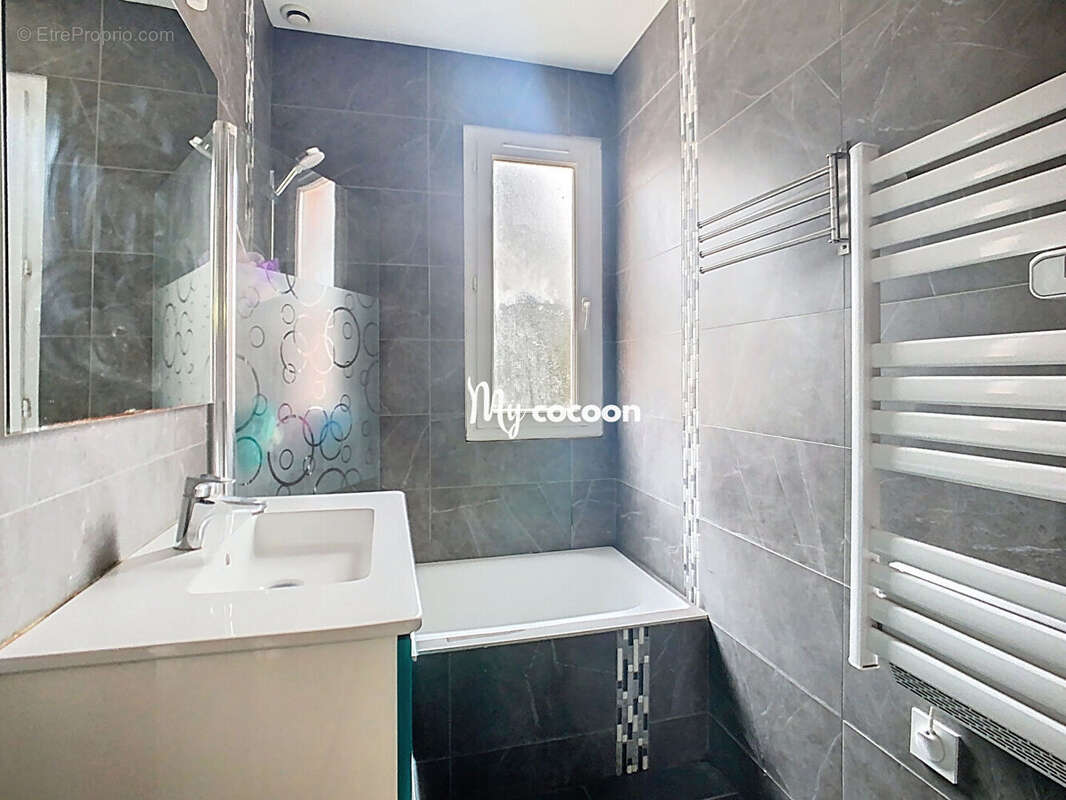 Maison à TIGNIEU-JAMEYZIEU