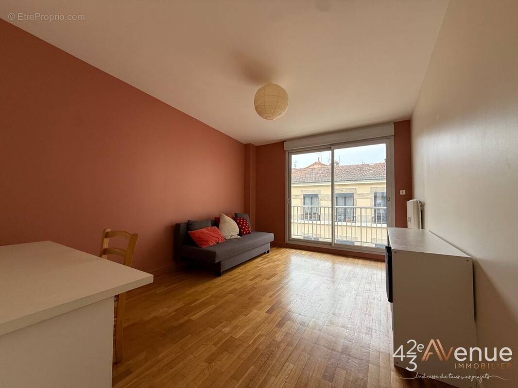Appartement à SAINT-ETIENNE