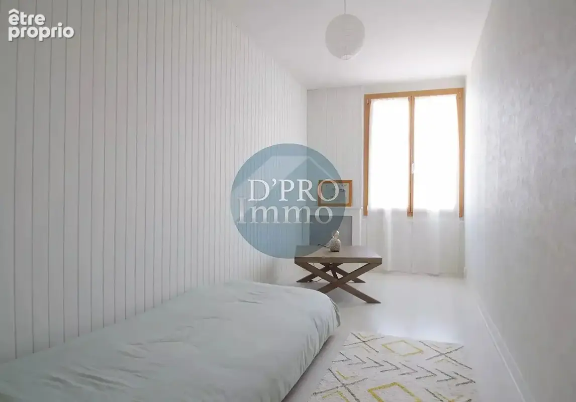 Maison familiale au calme à Remouillé - Vie de plain-pied et beaux volumes - photo 11