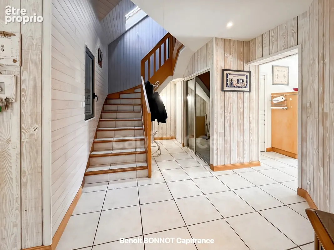 PLEUVEN – Maison familiale de 230 m² avec 6 chambres, suite parentale et espace indépendant - photo 9