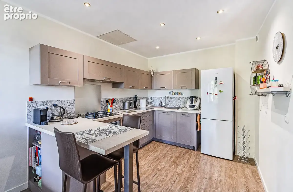 Bel appartement en triplex au cœur de Lachassagne - photo 4