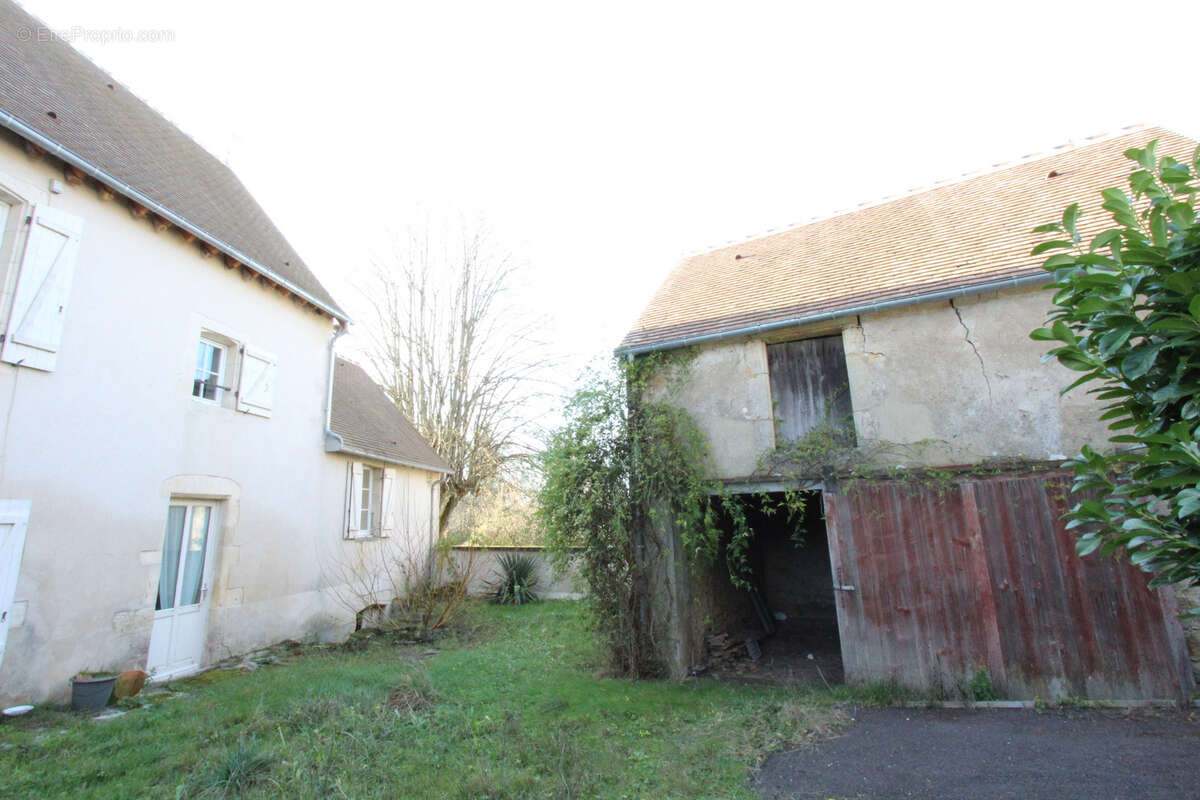 Maison à RAVEAU