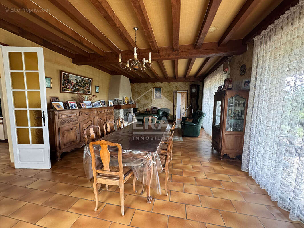 Maison à CHEVANCEAUX