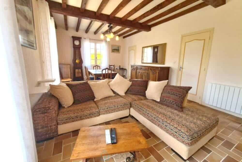 Maison à CENAC-ET-SAINT-JULIEN