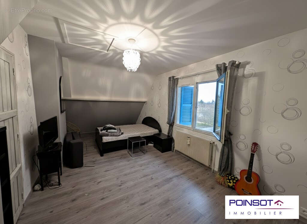 Maison à JUIGNE-SUR-LOIRE