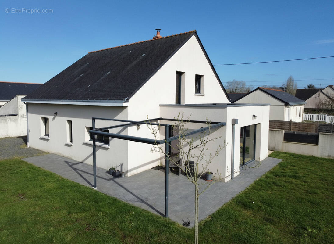 Maison à DOUE-LA-FONTAINE