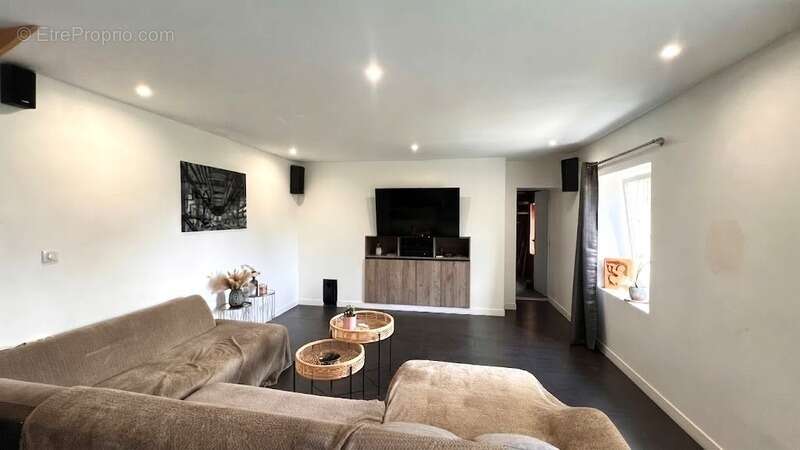 PLONÉIS (29) – Maison à vendre Type 6 de 115 m² habitable et 189 m² utile – Terrain de 1 320 m² – Double garage – Piscine - photo 16