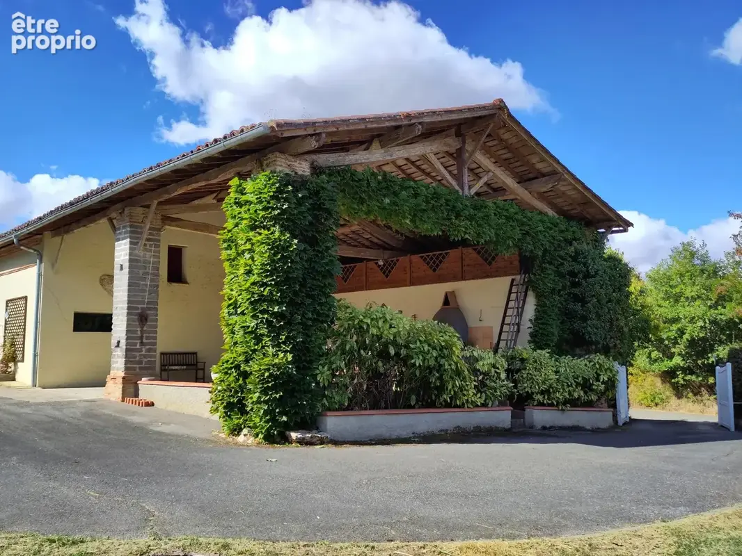 Ferme t4 de 162 m² avec piscine sur parc - photo 22